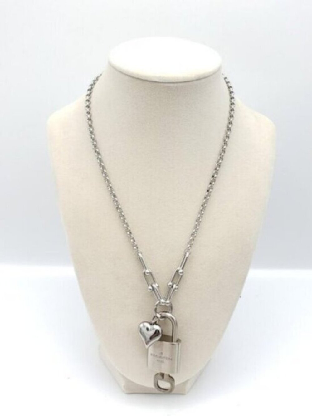 Authentic Louis Vuitton Silver LockUnbranded Stainless Steel Plated Silver Chain - Picture 8 of 13